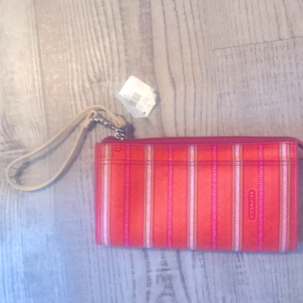 Coach wallet - Picture 2 of 4